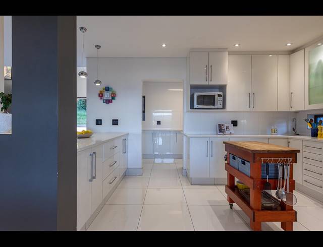 4 BEDROOM FREESTANDING SOLD IN EYE OF AFRICA ESTATE